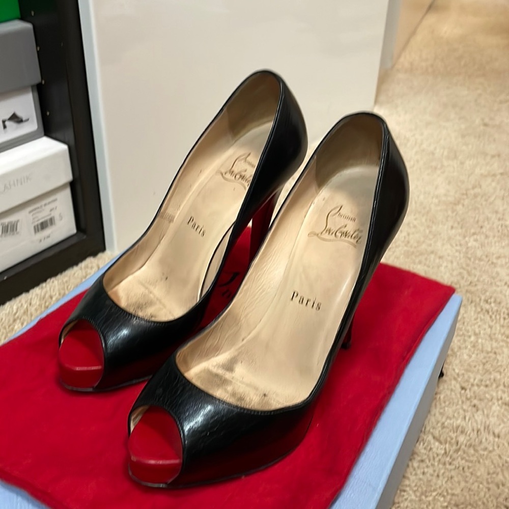 Christian Louboutin Black platform shoe